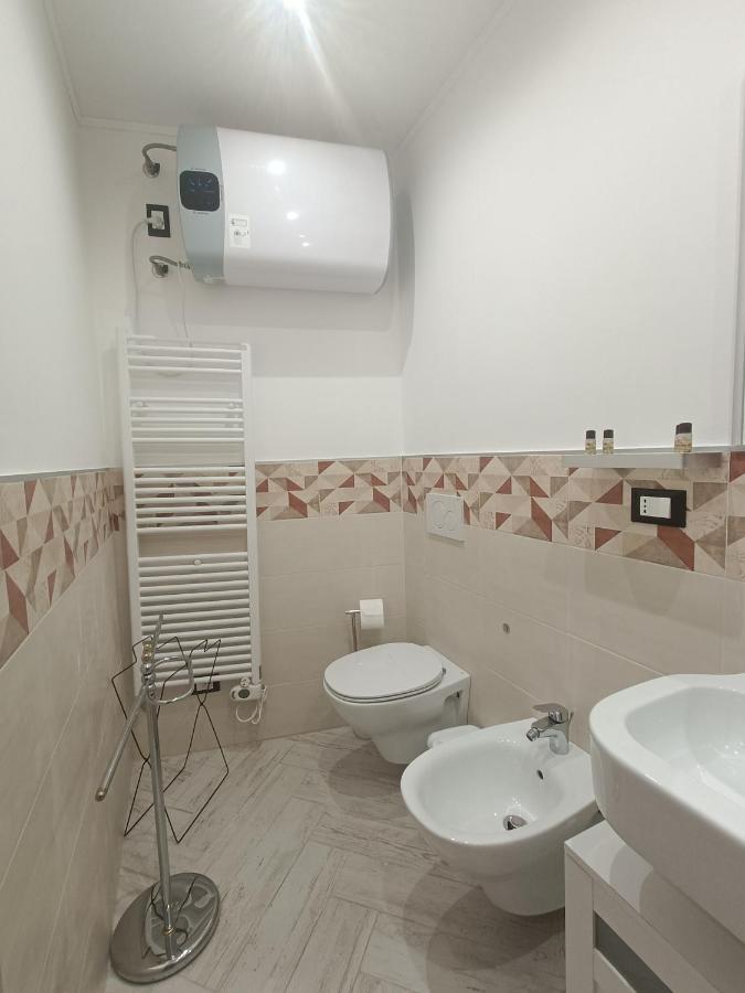 Casa Vacanze Via Nizza 57 Zinola-Wifi Савона Екстер'єр фото