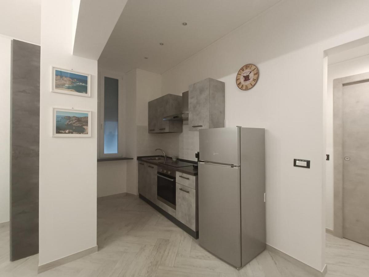 Casa Vacanze Via Nizza 57 Zinola-Wifi Савона Екстер'єр фото